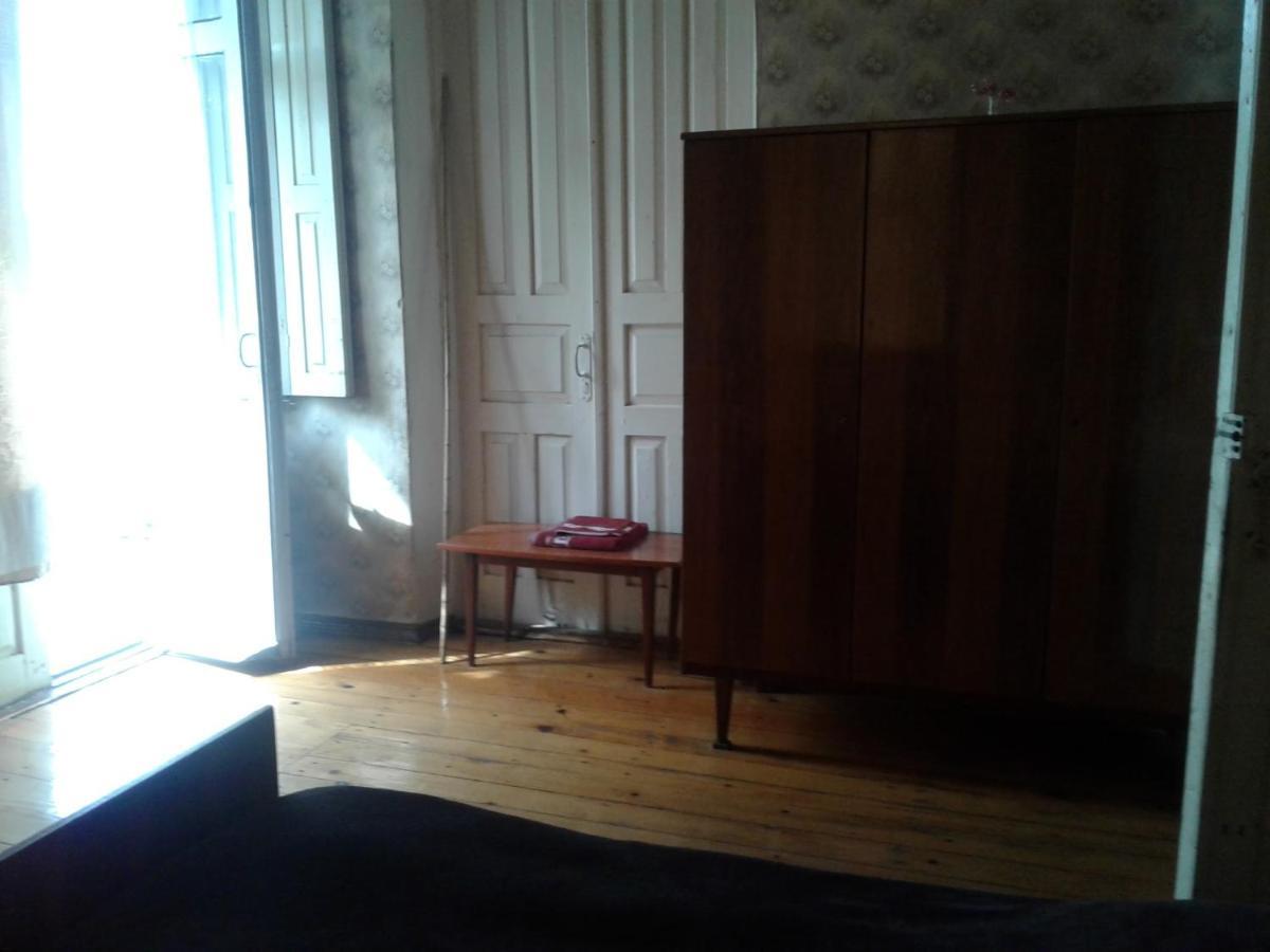 Levani'S Guesthouse Zugdidi Bagian luar foto