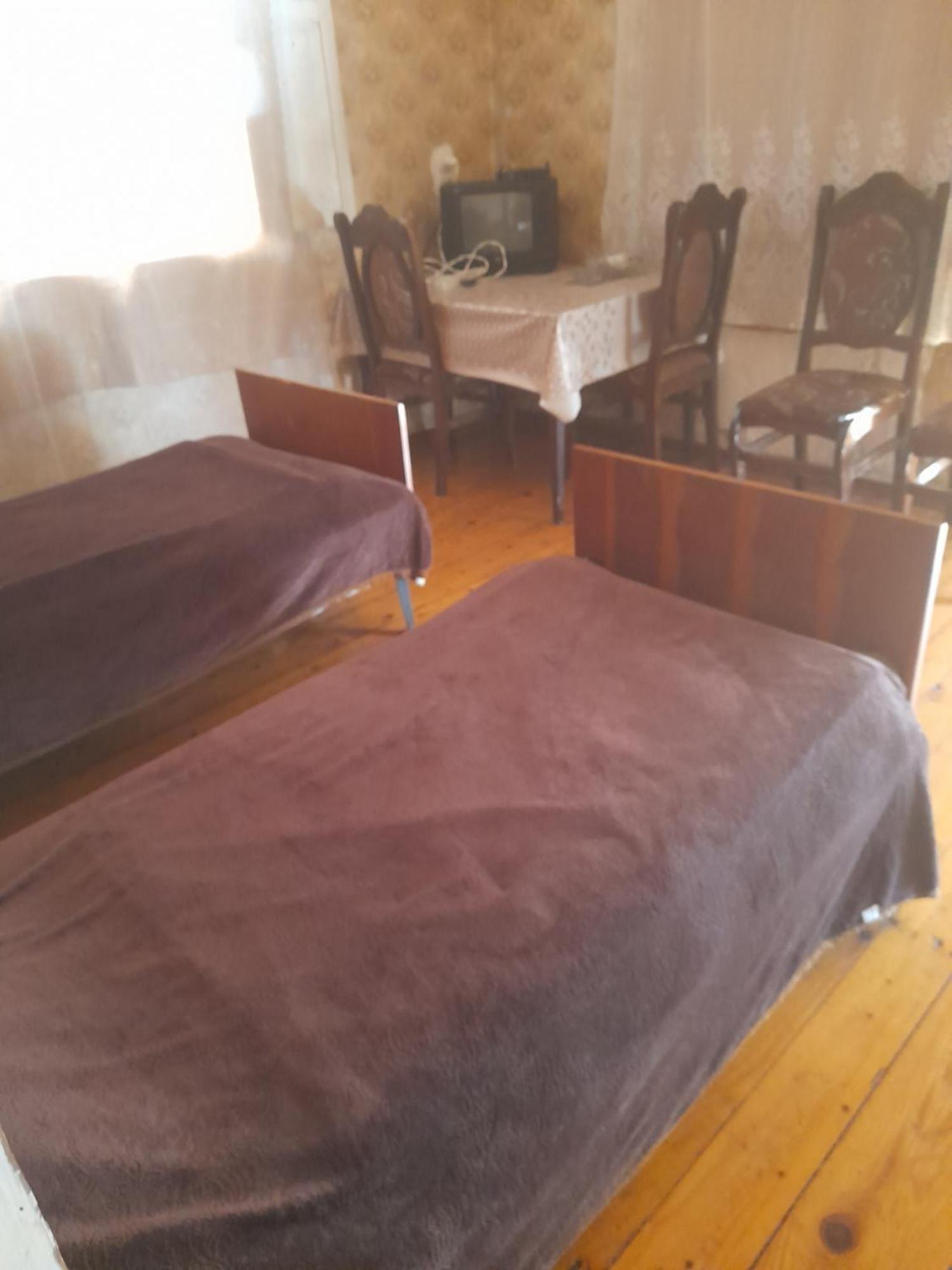 Levani'S Guesthouse Zugdidi Bagian luar foto